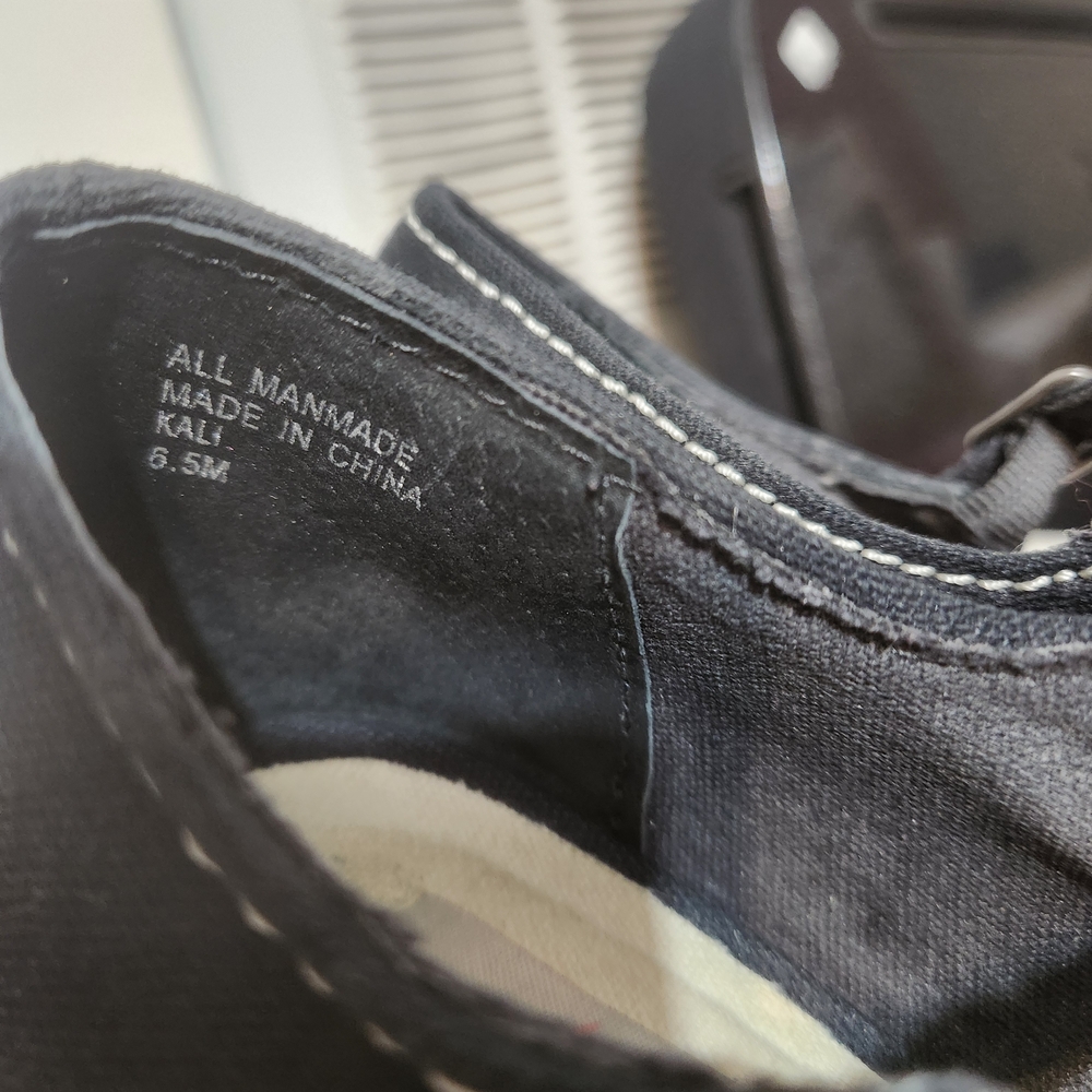 American Rag Black and Tan Platform Heels - Picture 11 of 14